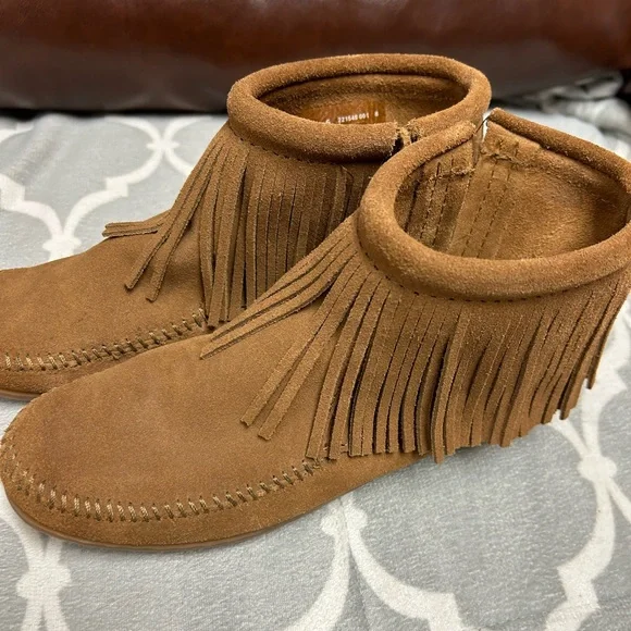 Minnetonka moccasin boots size 6 euc - Picture 7 of 7